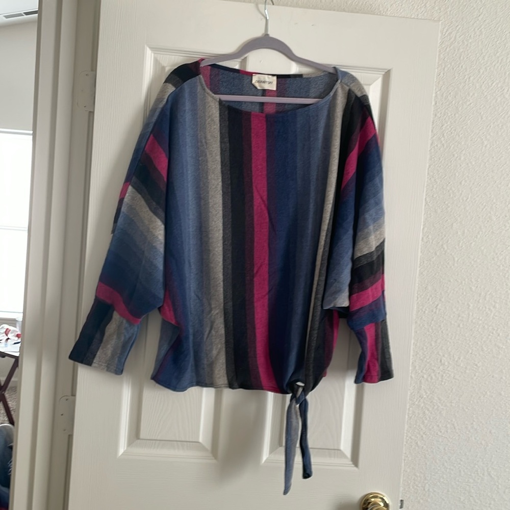 Plush fuzzy tie  sweater with raglan sleeves
